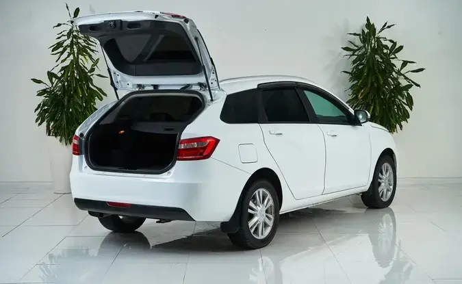 Lada Vesta