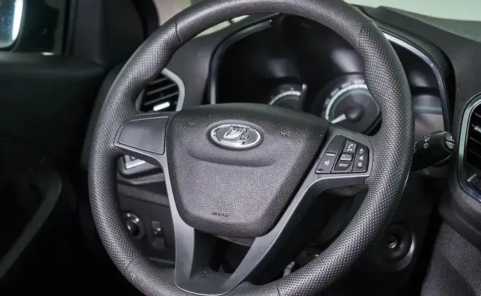 Lada XRAY