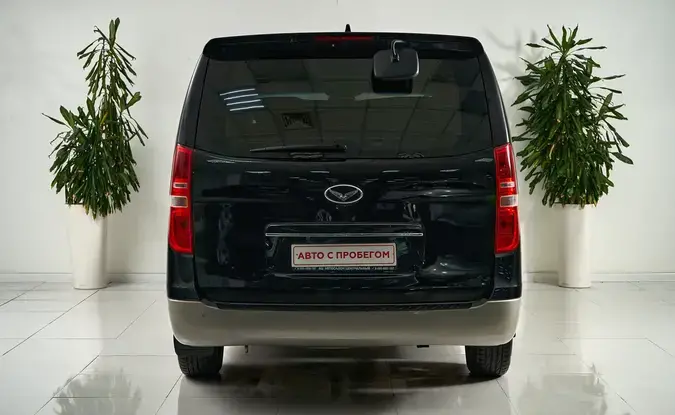 Hyundai Grand Starex