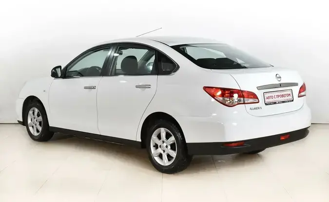 Nissan Almera
