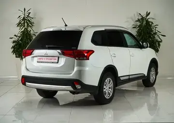 Mitsubishi Outlander Вид 5
