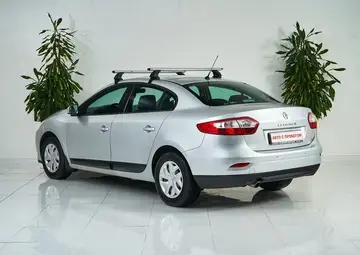 Renault Fluence Вид 4