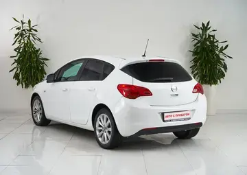 Opel Astra Вид 4