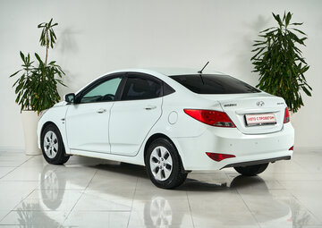 Hyundai Solaris Вид 4