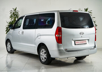 Hyundai Grand Starex Вид 4