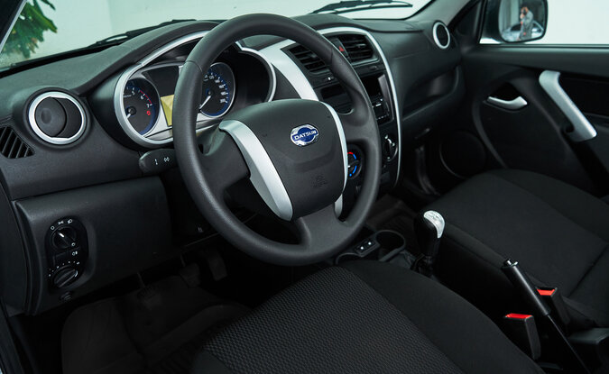 Datsun mi-DO