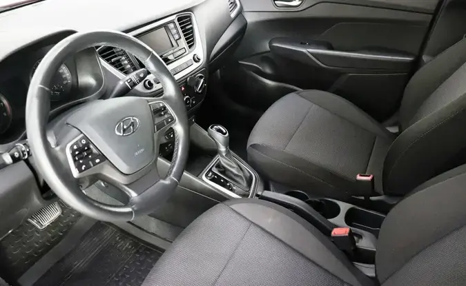 Hyundai Solaris